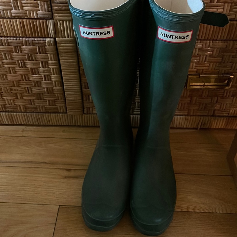 Rain boots